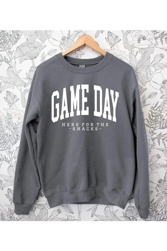 HERE FOR THE SNACKS GAME DAY UNISEX FLEECE SWEATSHIRT