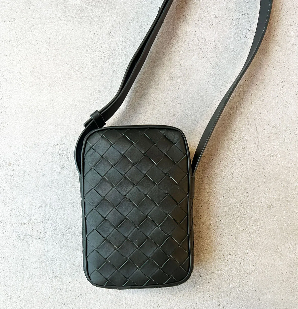 Intrecciato Zip Phone Crossbody, Dark Green