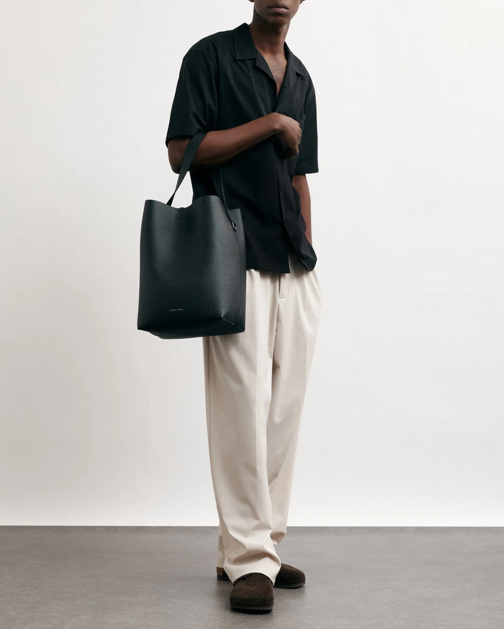 Mr Bellboy Tote Grained, Black/Gunmetal