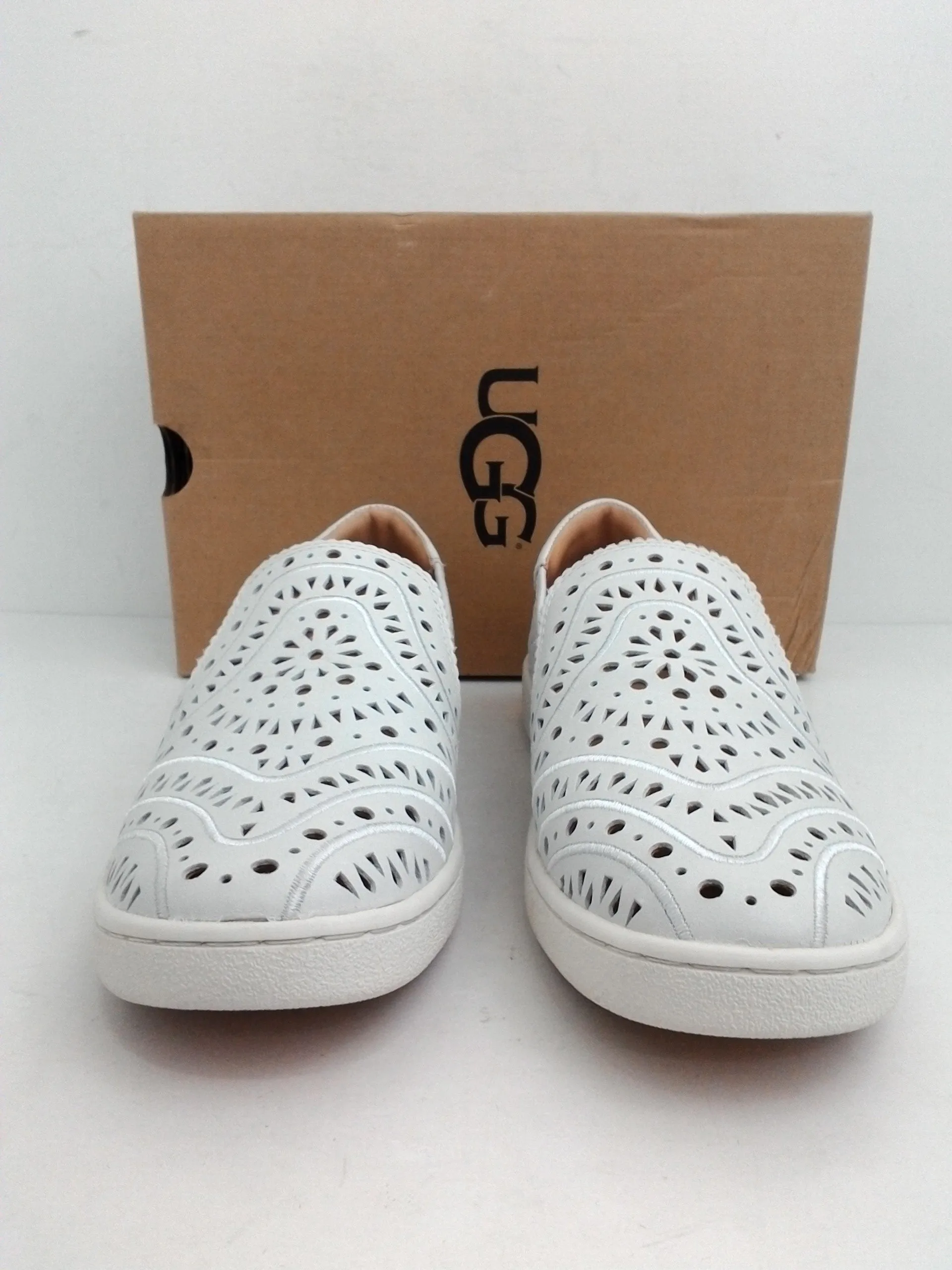 UGG Women's Cas Perf Sneakers White Size 9.5